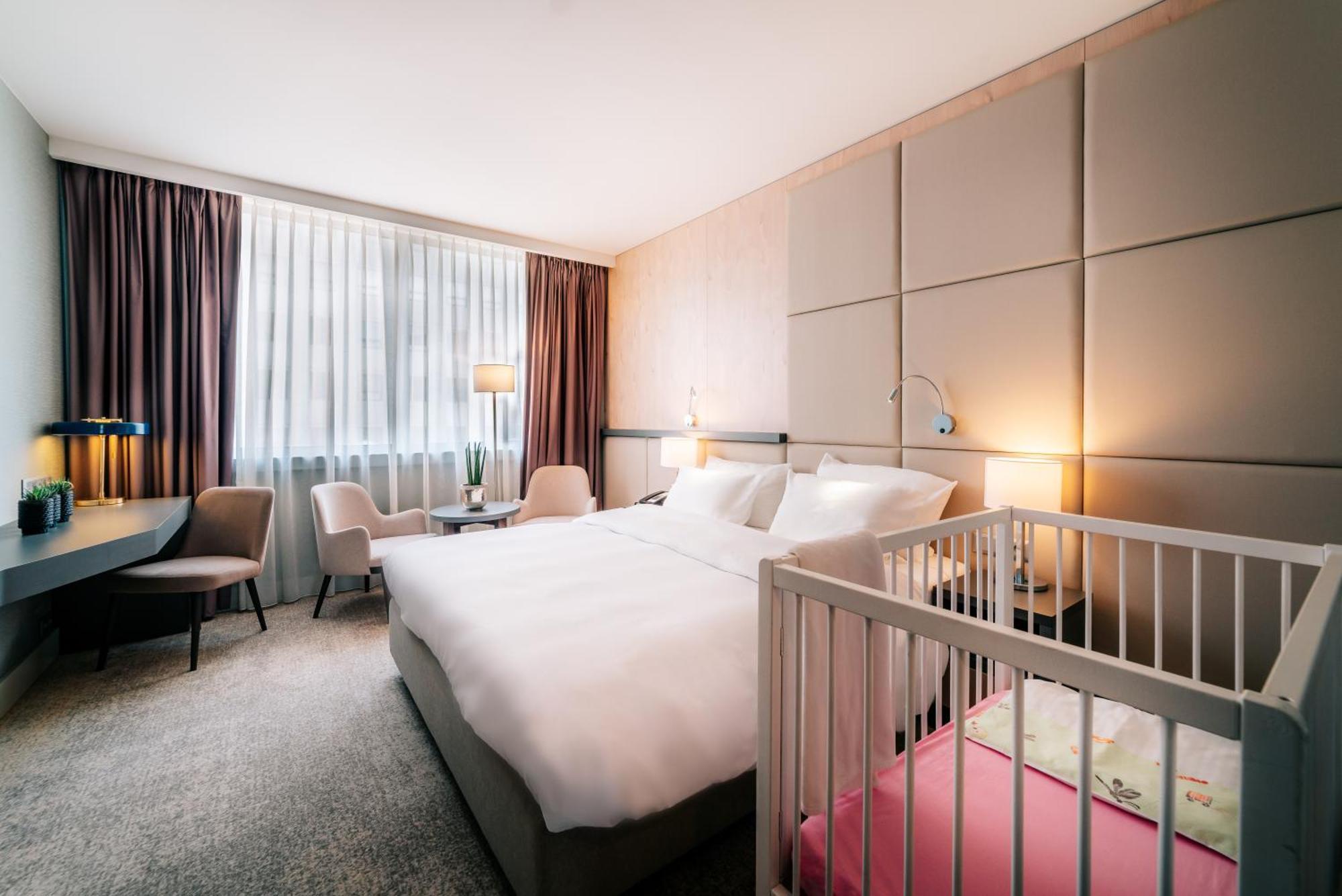 เรดิสัน บลู โฮเทล, สเกซซีน Hotel ชเตชชิน ภายนอก รูปภาพ